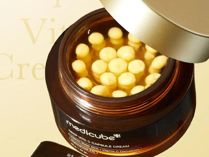 Medicube – Deep Vita C Capsule Cream (55 g) | Crema Iluminadora y Antioxidante