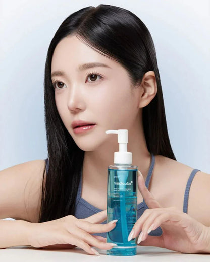 Medicube – Zero Pore Blackhead Deep Cleansing Oil [205ml] | Aceite Limpiador Purificante y Desobstructor de Poros